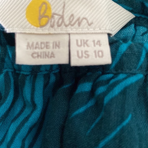 Boden Hettie Double Ruffle Pompom Top in Woodland Green Jungle Palm - 10 - Picture 12 of 15